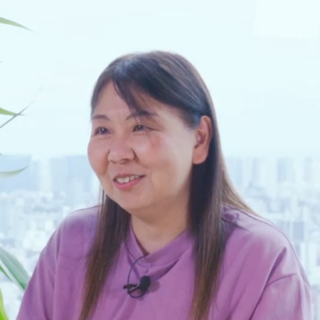 Romi - 話すだけで楽しくなれるAIロボット｜高齢のご家族へのプレゼントに